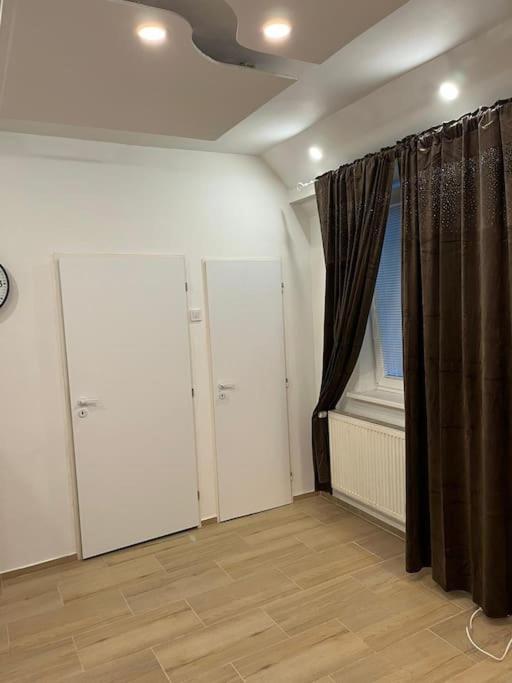 Apartmán Bada Bing Plaza Bratislava Exteriér fotografie