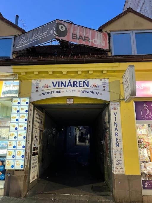 Apartmán Bada Bing Plaza Bratislava Exteriér fotografie